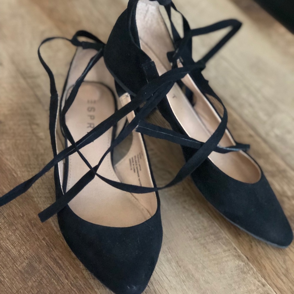Black Pointed Flats